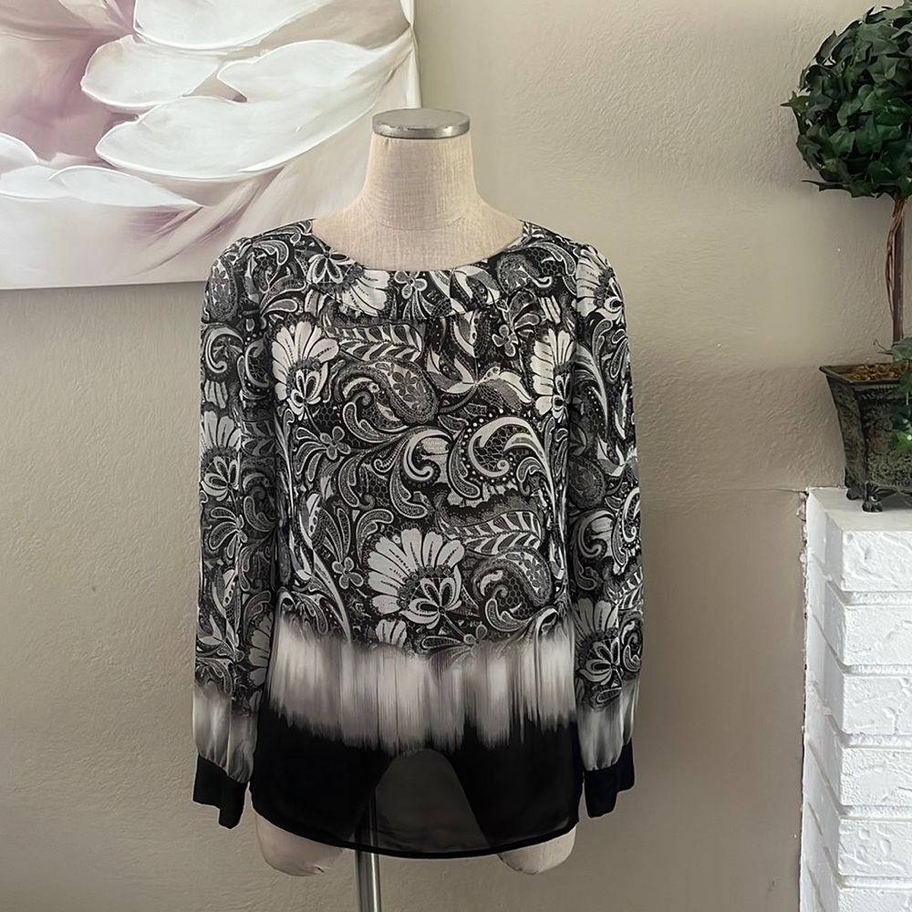 Milano Paisley Print Scoop Neck Blouse